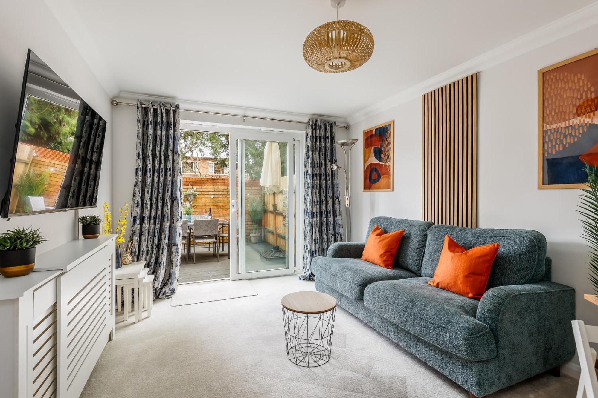 Modern, Comfy Town Centre Gem, Near Beach, Parking Bornemouth